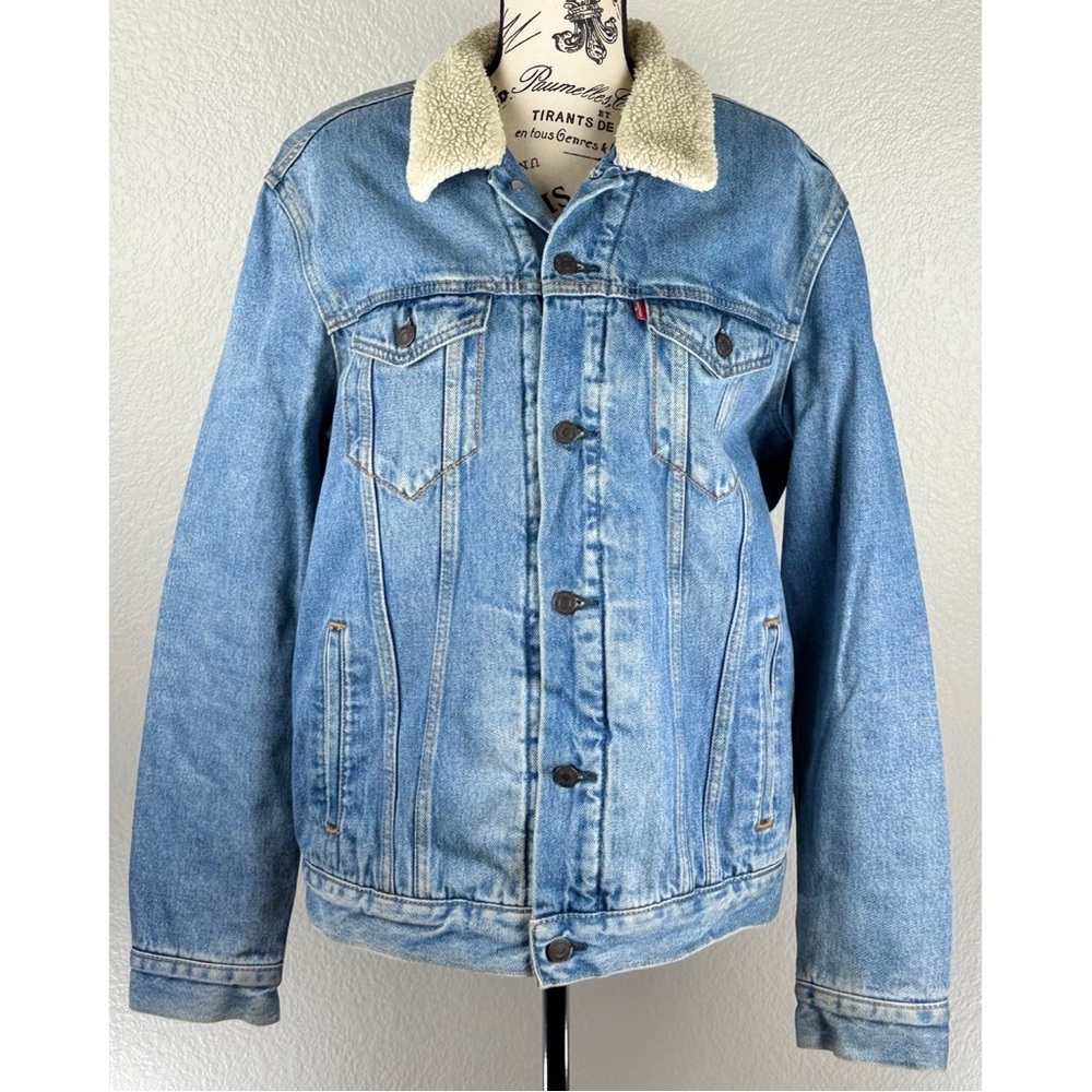 Levi's Men's Denim Sherpa Lined Trucker Jacket, size Large